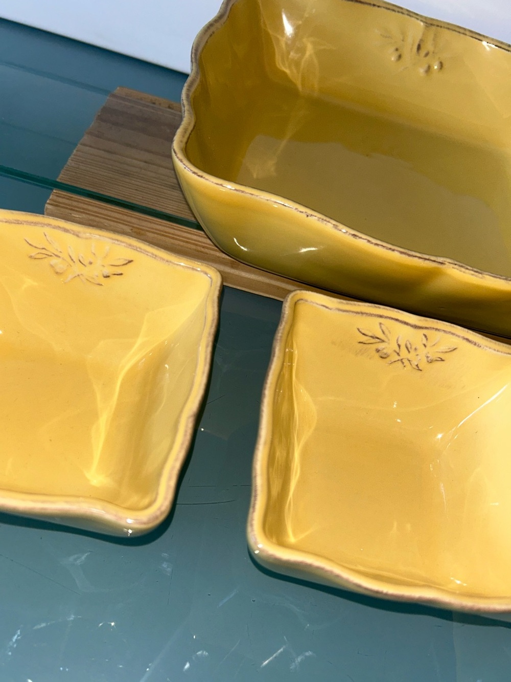 SUR LA TABLE Large Yellow Serving Salad Bowl Dip Bowl Set Vintage Portugal - Picture 3 of 15